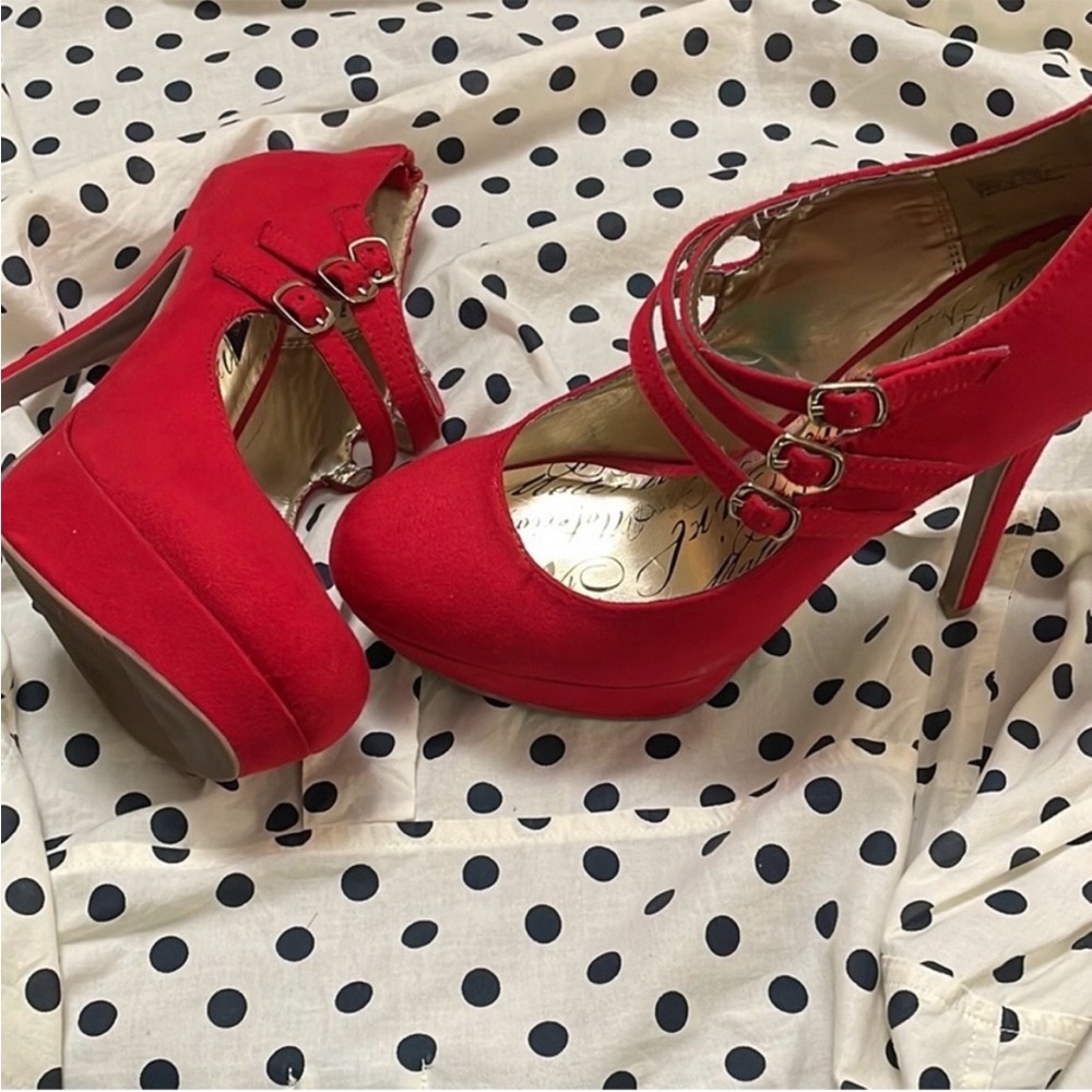 Material Girl Red Faux Suede Pumps - Picture 2 of 10